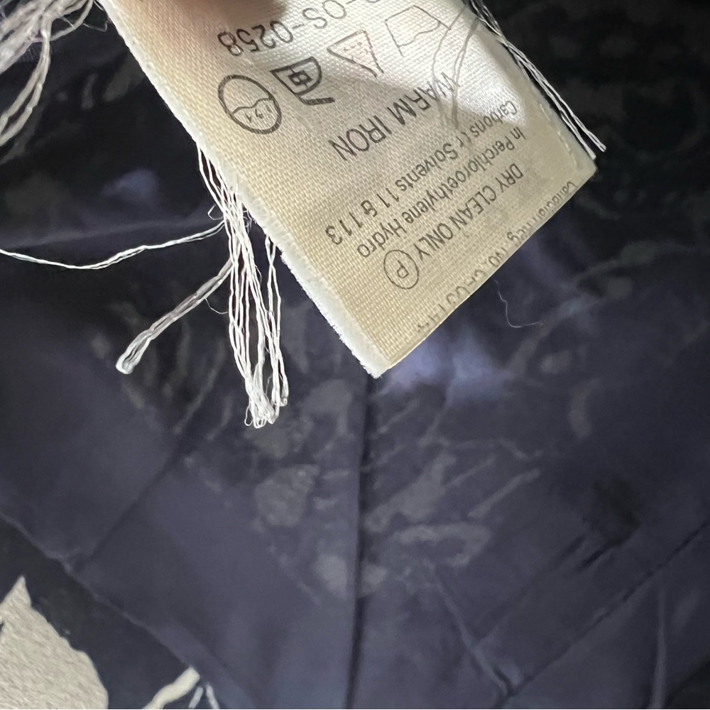 Vintage Jaeger 100% Pure Wool Cropped Navy & Cream Floral Blazer Jacket - Picture 7 of 11